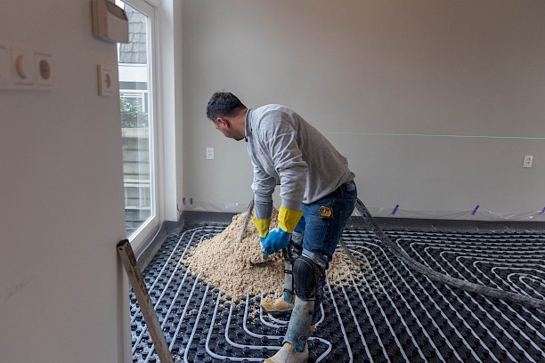 Zandcementdekvloer instaleren